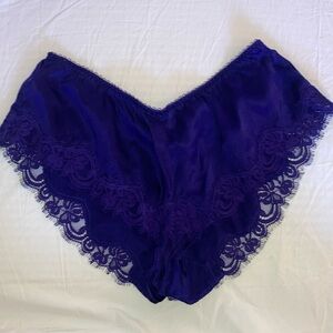 Badgley Mischka Silk Shorts Small